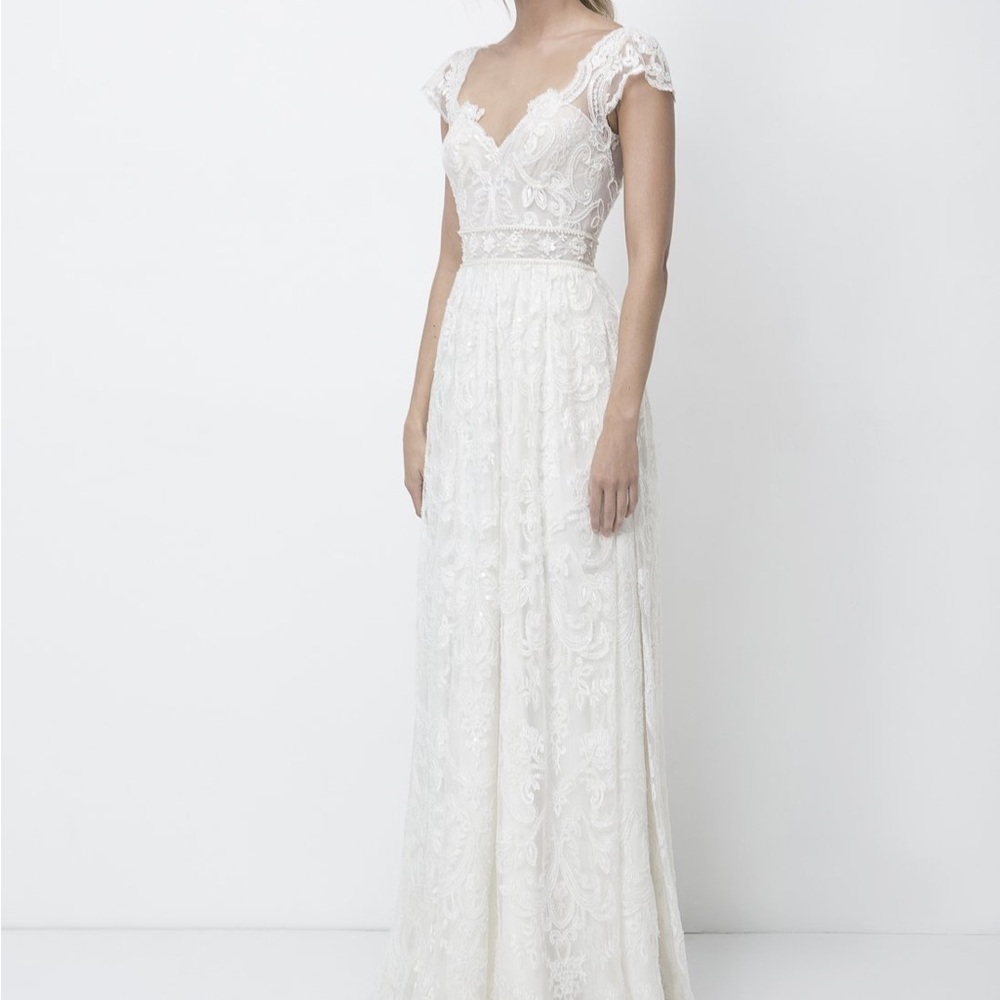 NWT Lihi Hod Sabine Wedding Dress in Ivory (2018) - Picture 9 of 12